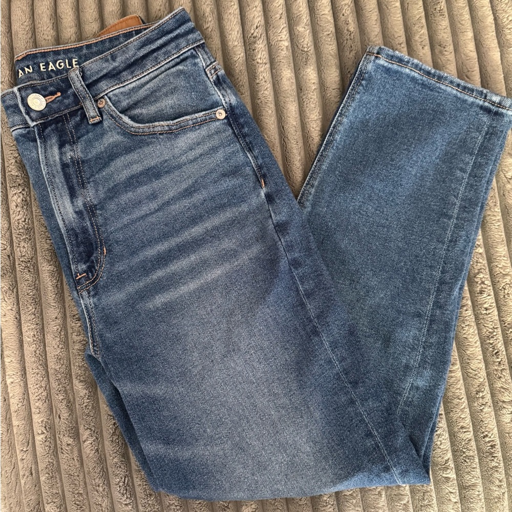 American Eagle Outfitters Highest Rise Mom Jeans